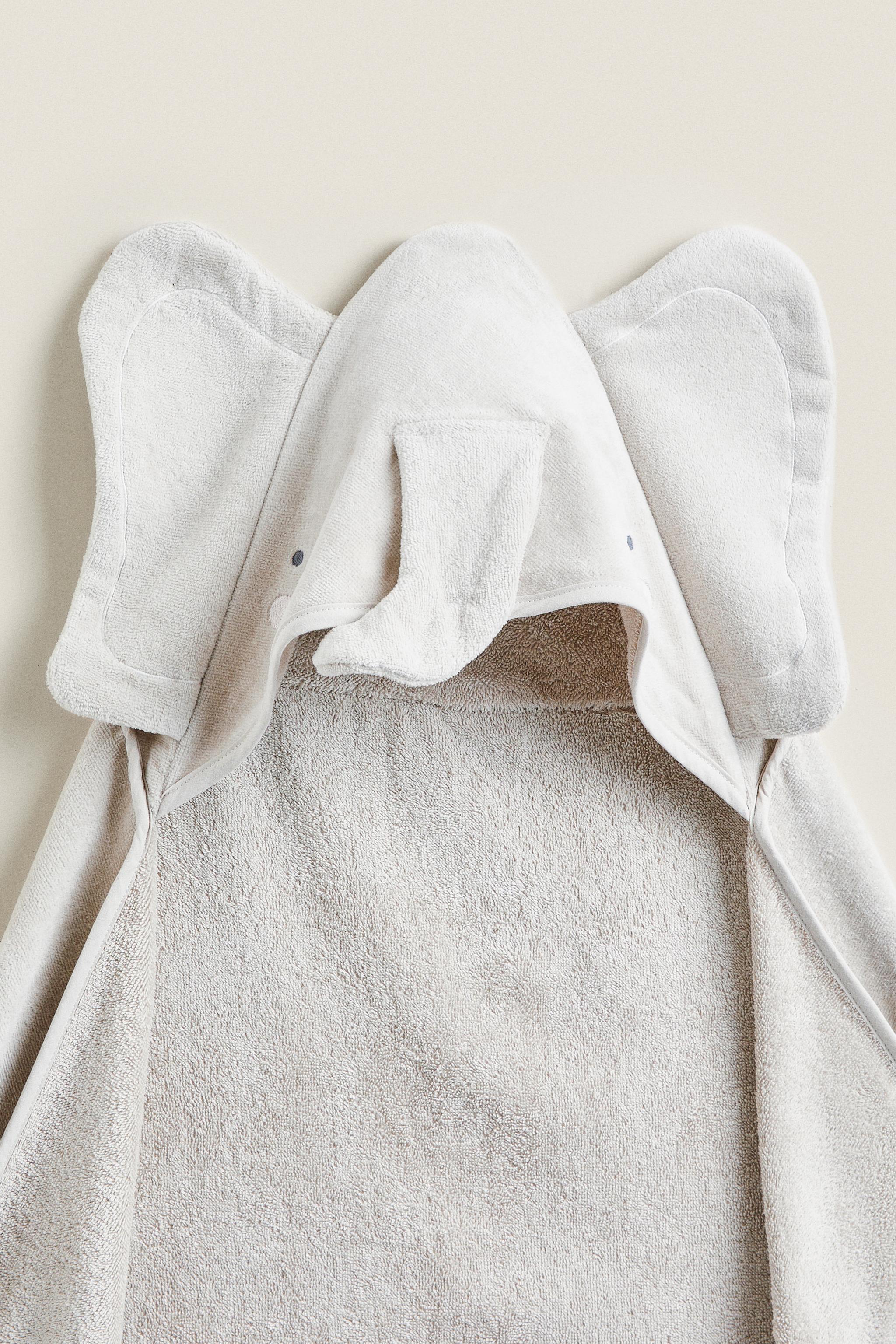 Elephant hooded online towel