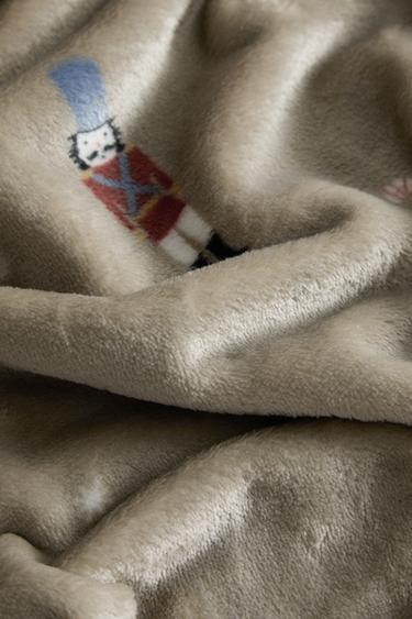 CHILDREN'S FLEECE CHRISTMAS NUTCRACKER BLANKET - Green by Zara - Image 2