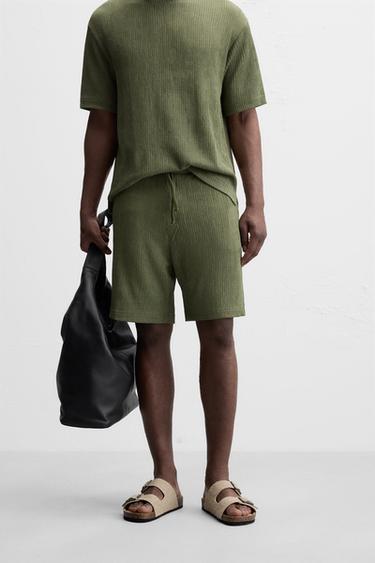 BERMUDA RELAXED FIT JACQUARD - Vert mousse de Zara