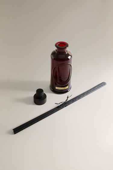 (195 ML) DIFUSOR MIKADO GINGERBREAD - Rojo de Zara