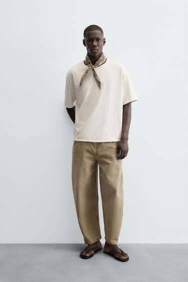 CAMISETA BORDADO FLOR - Blanco roto de Zara - Imagen 0