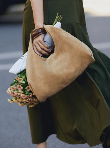 Bolso medio lady piel serraje - Arena de Zara - Imagen 0