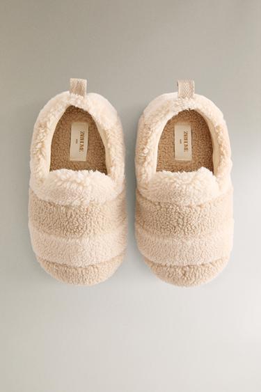 CHAUSSONS ENFANT EFFET MOUTON - Beige clair de Zara - Image 2