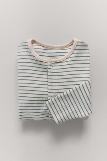 بيجامة قطعة واحدة مخططة بقدم قابلة للتحويل - مزرق الخاص بـ Zara