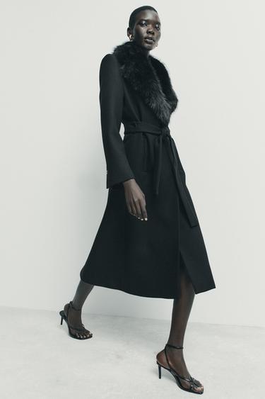 ABRIGO CON LANA SOLAPA EFECTO PELO CINTURÓN - Negro de Zara