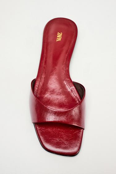 FLAT LEATHER SANDALS - Red by Zara