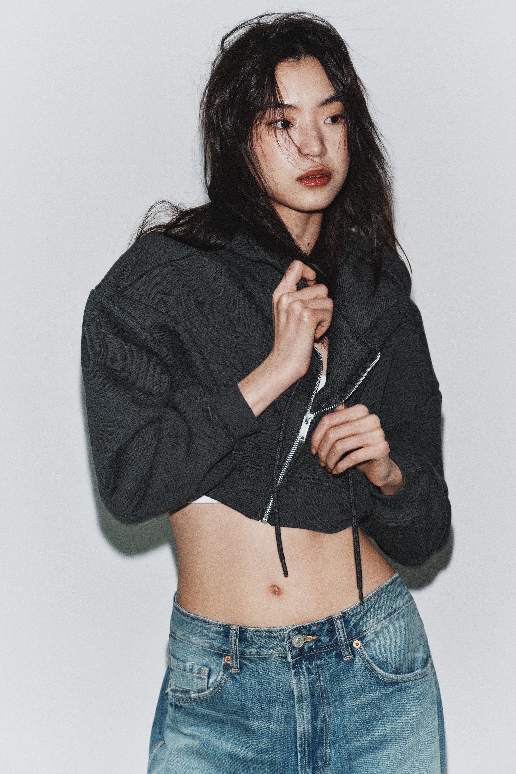 CROPPED HOODIE SWEATSHIRT - Gray | ZARA United States