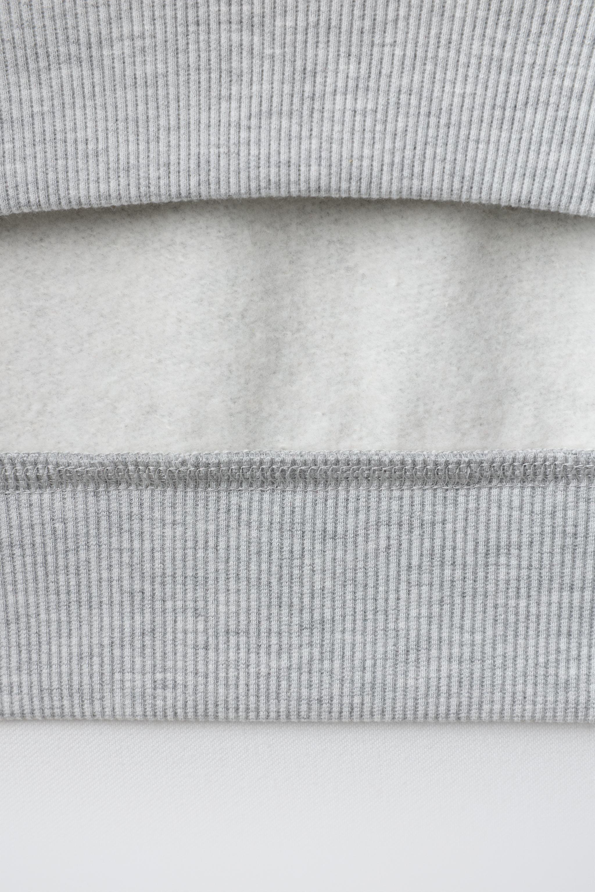 TEAM SIX SEVEN FLOCK PRINT SWEATSHIRT