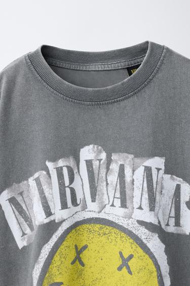 CAMISETA ESTAMPADO NIRVANA ® - Gris de Zara