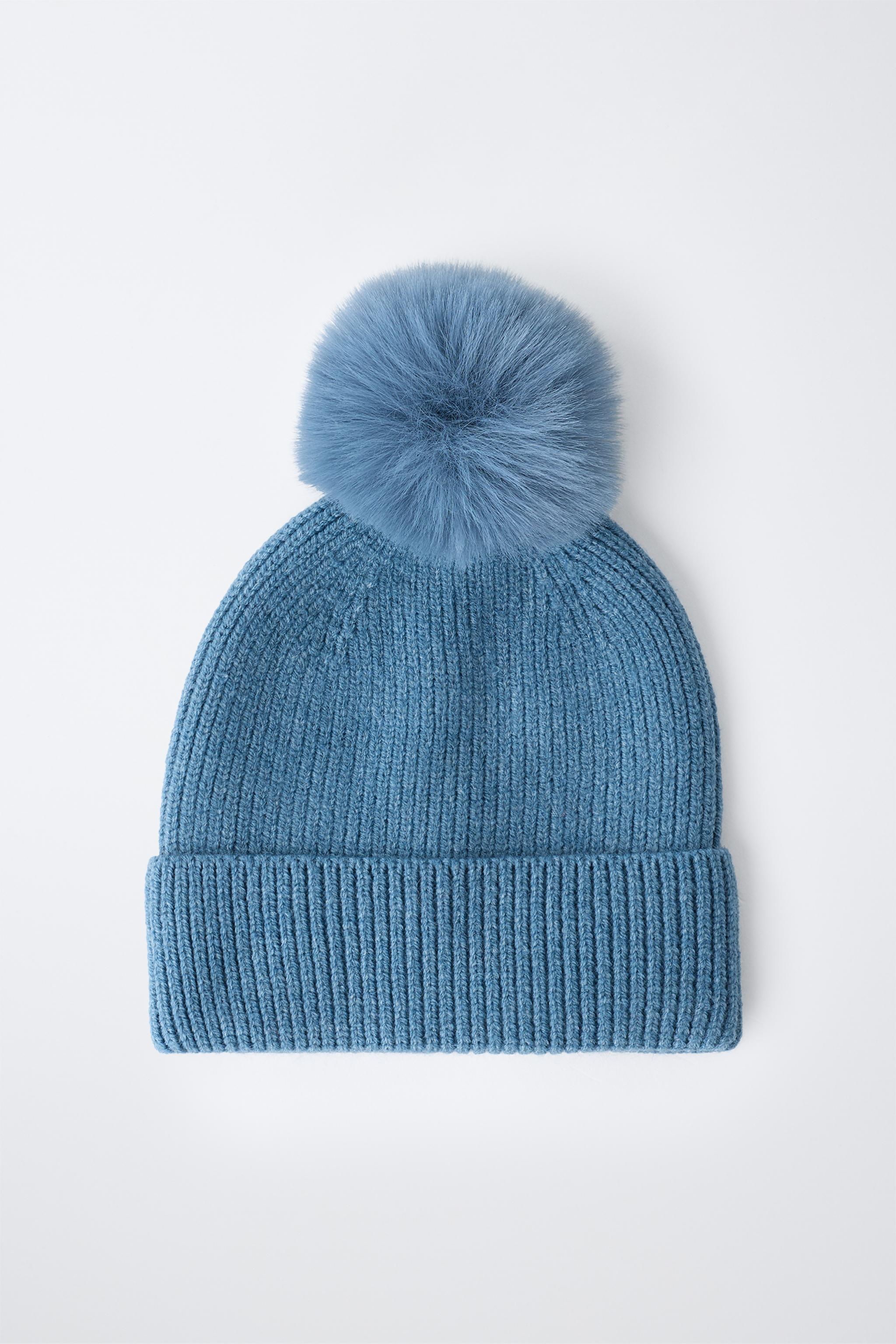 POMPOM KNIT BEANIE