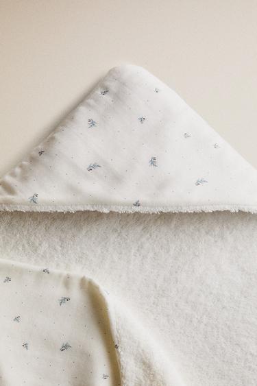 FLORAL HOODED BABY TOWEL - Ecru by Zara