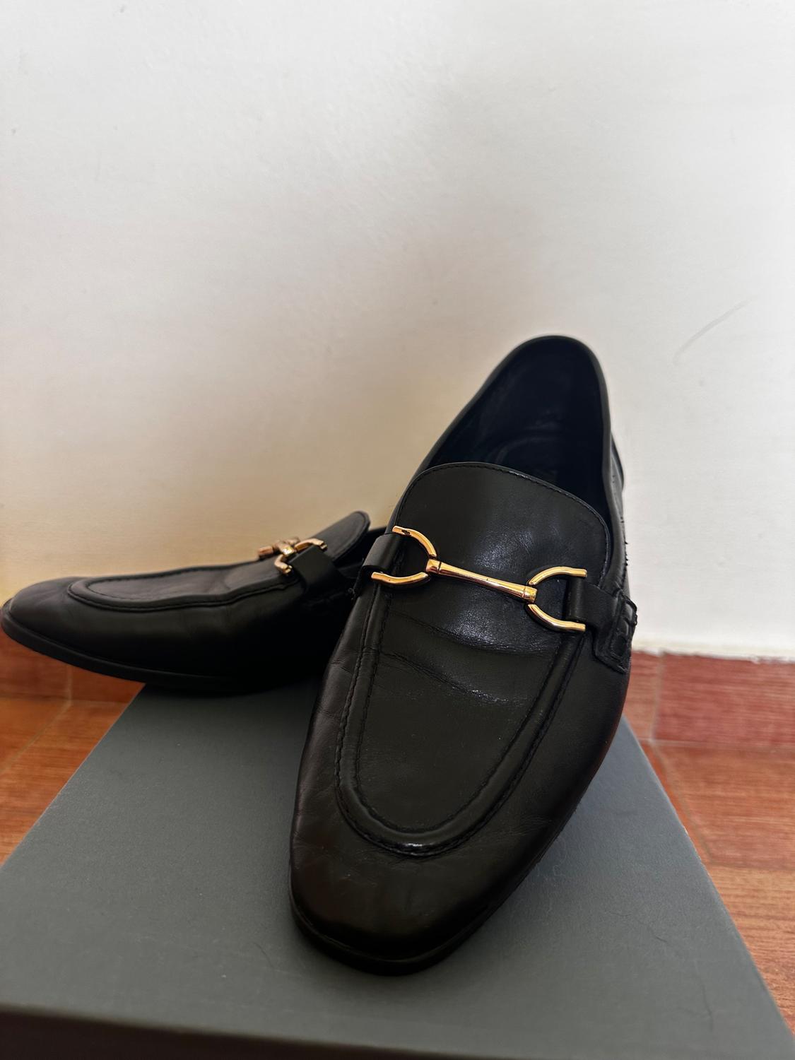 SPLIT LEATHER LOAFERS WITH CHAIN DETAIL - Image 4