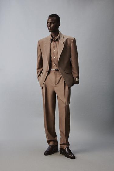 PANTALÓN PREGOS TRAXE WILLY CHAVARRIA X ZARA - tostada de Zara