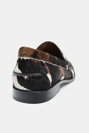 MOCASSINS EN CUIR À IMPRIMÉ ANIMALIER - Multicolore de Zara - Image 4