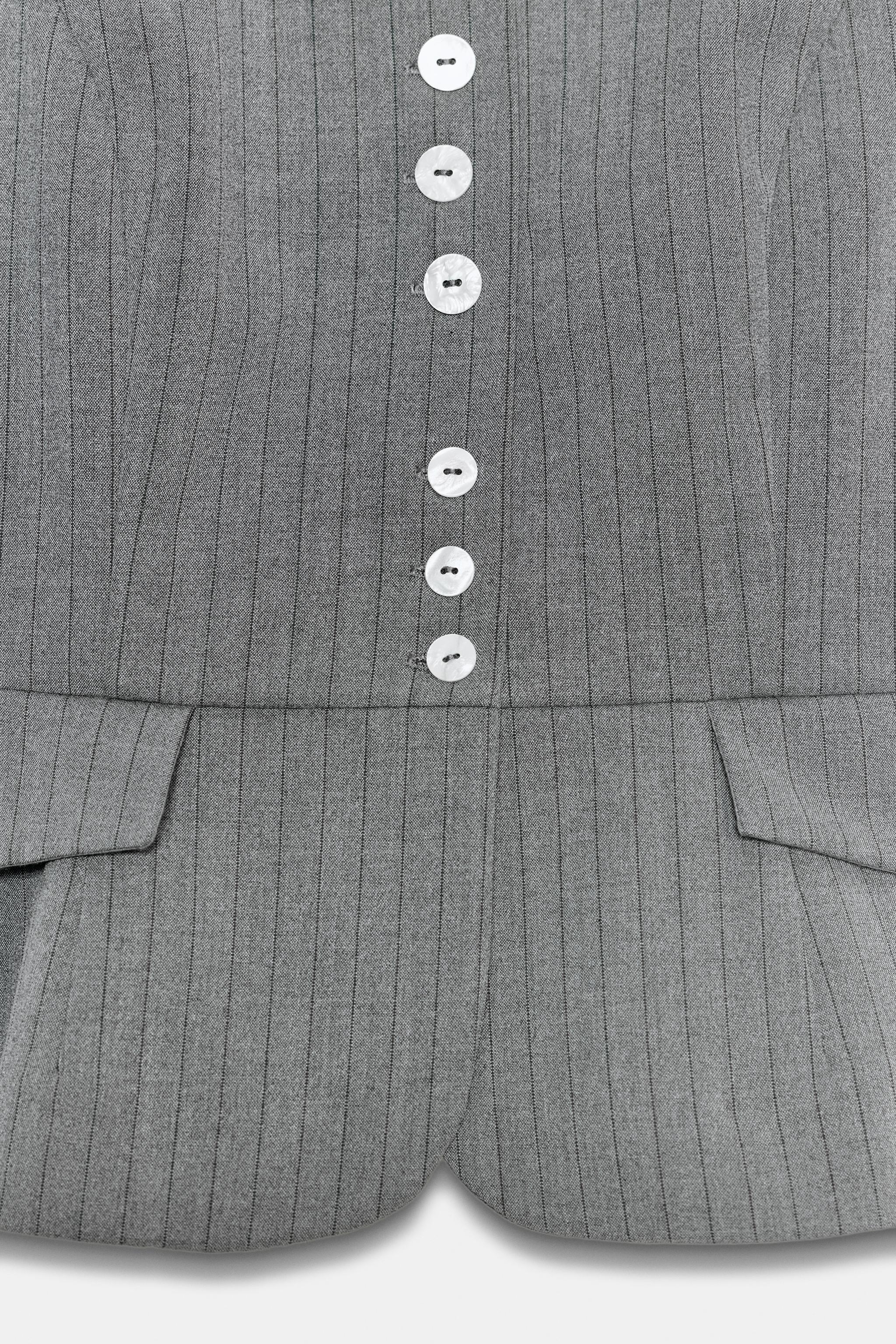 PINSTRIPE BUTTONED TOP