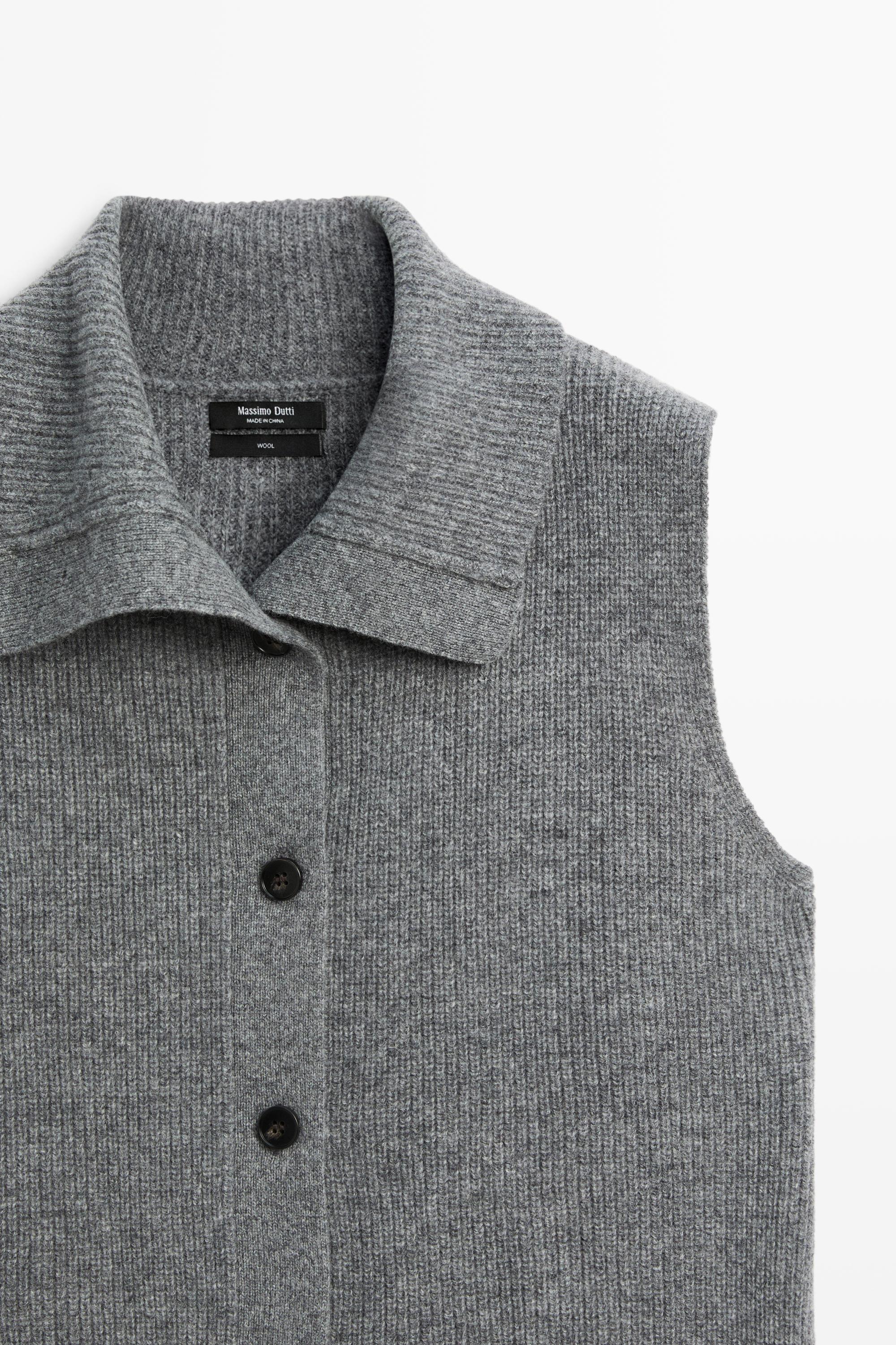100% wool funnel neck knit vest
