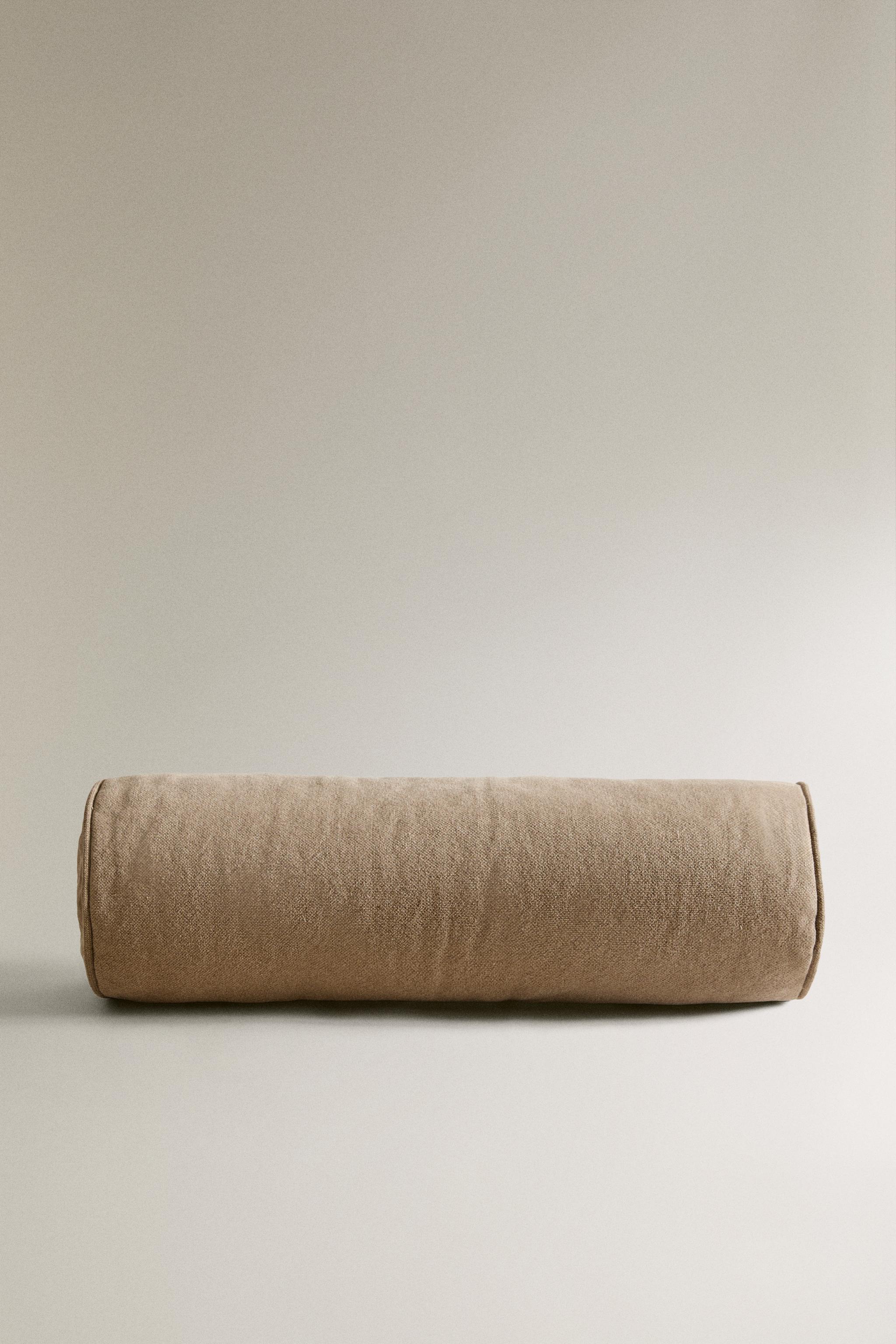 TOPSTITCHED BOLSTER PILLOW