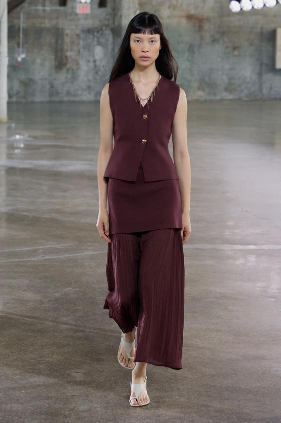 SMOOTH KNIT VEST TOP