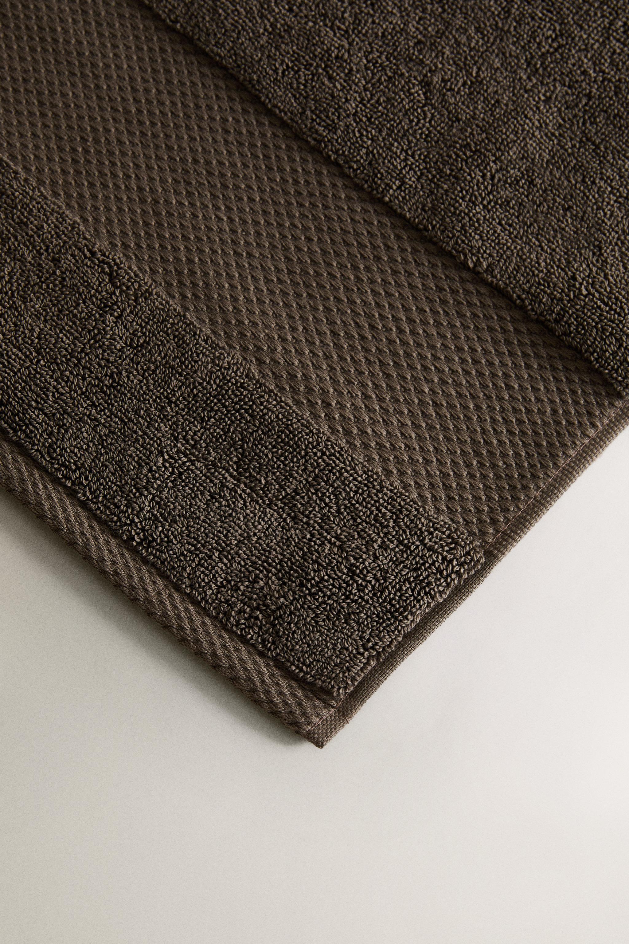 EXTRA SOFT BATH TOWEL (800 GXM²)