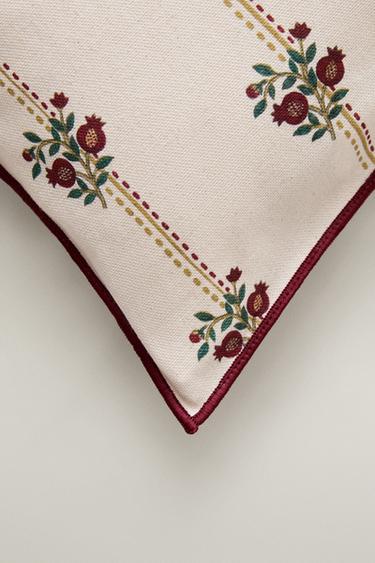 STRIPED AND FLORAL CUSHION COVER — Ecru 2
