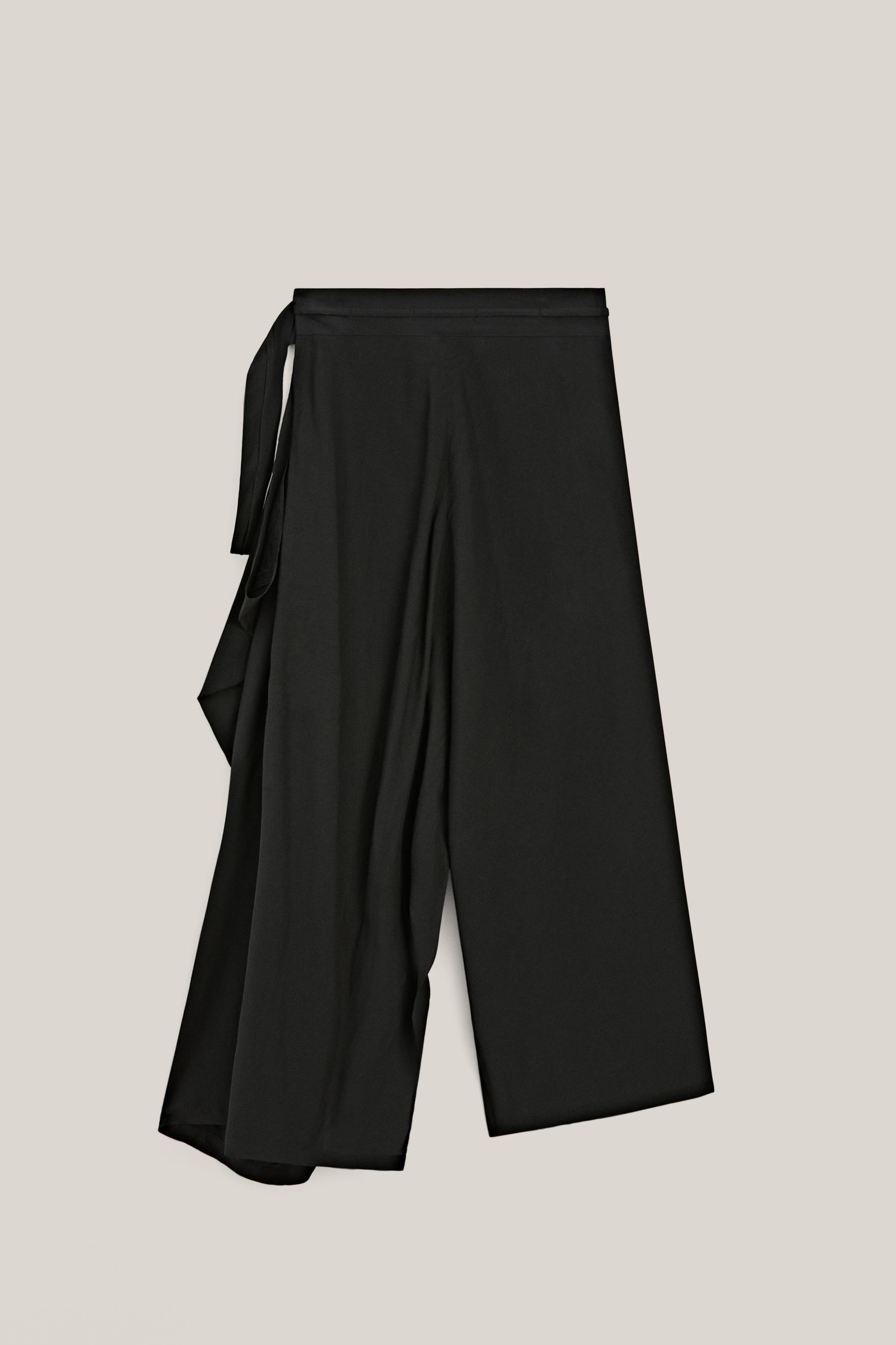 Skort with side slit detail - LIMITED EDITION