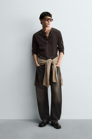 STRUCTURED GRANDAD COLLAR T-SHIRT - Dark brown by Zara