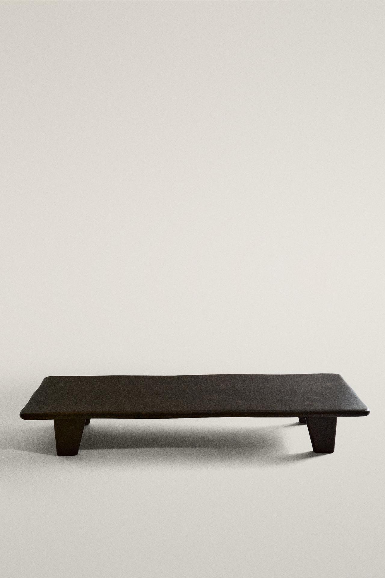 FIR WOOD COFFEE TABLE — Black