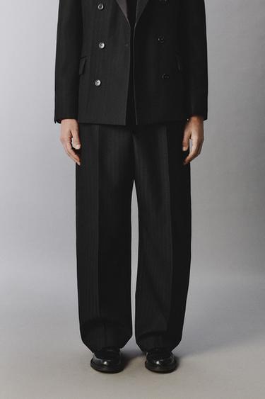 מכנסי חליפה בגזרת Curved Fit - שחור של Zara