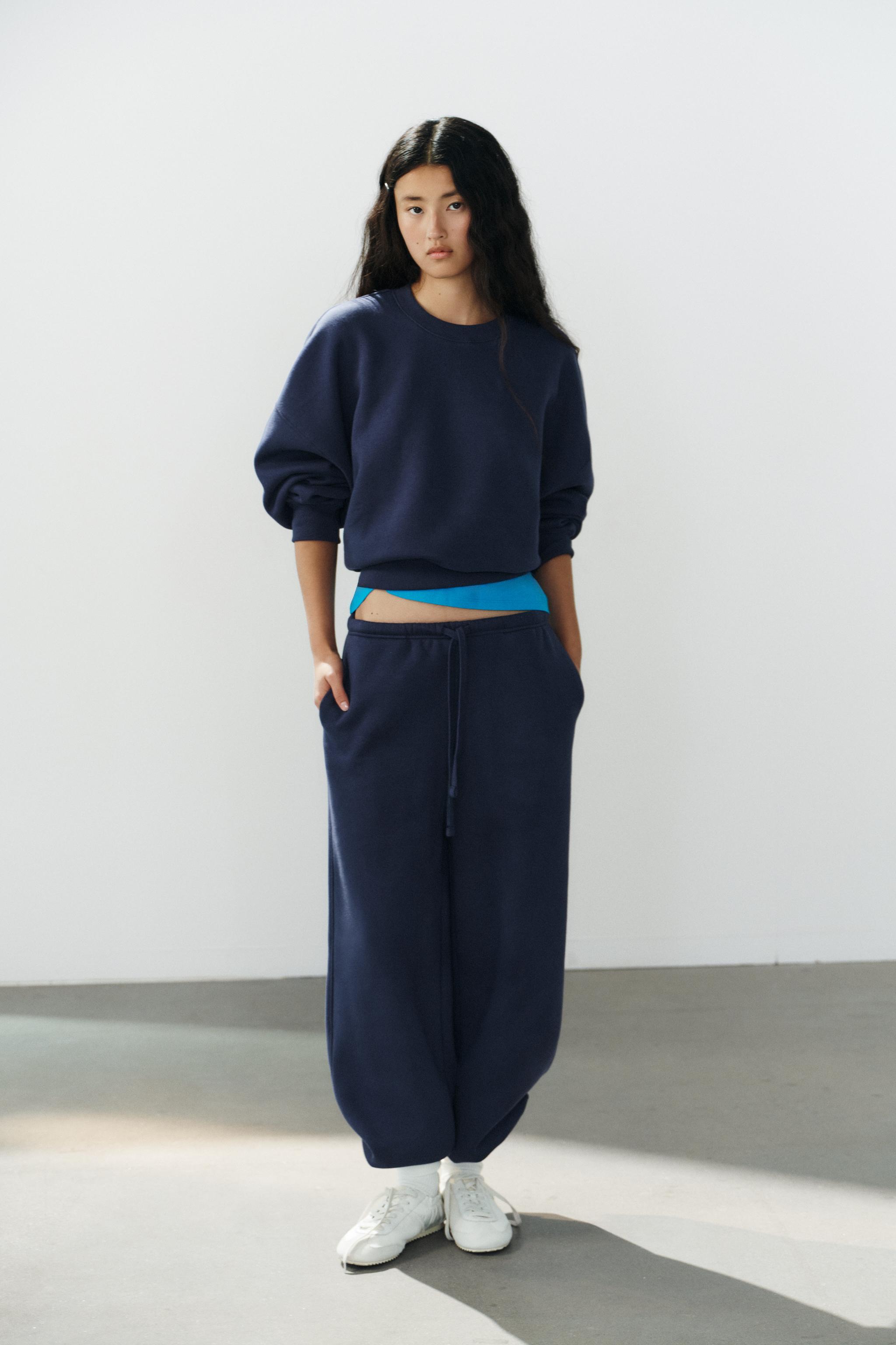 PANTALON EN MOLLETON BASIQUE DROIT À BAS AJUSTABLE