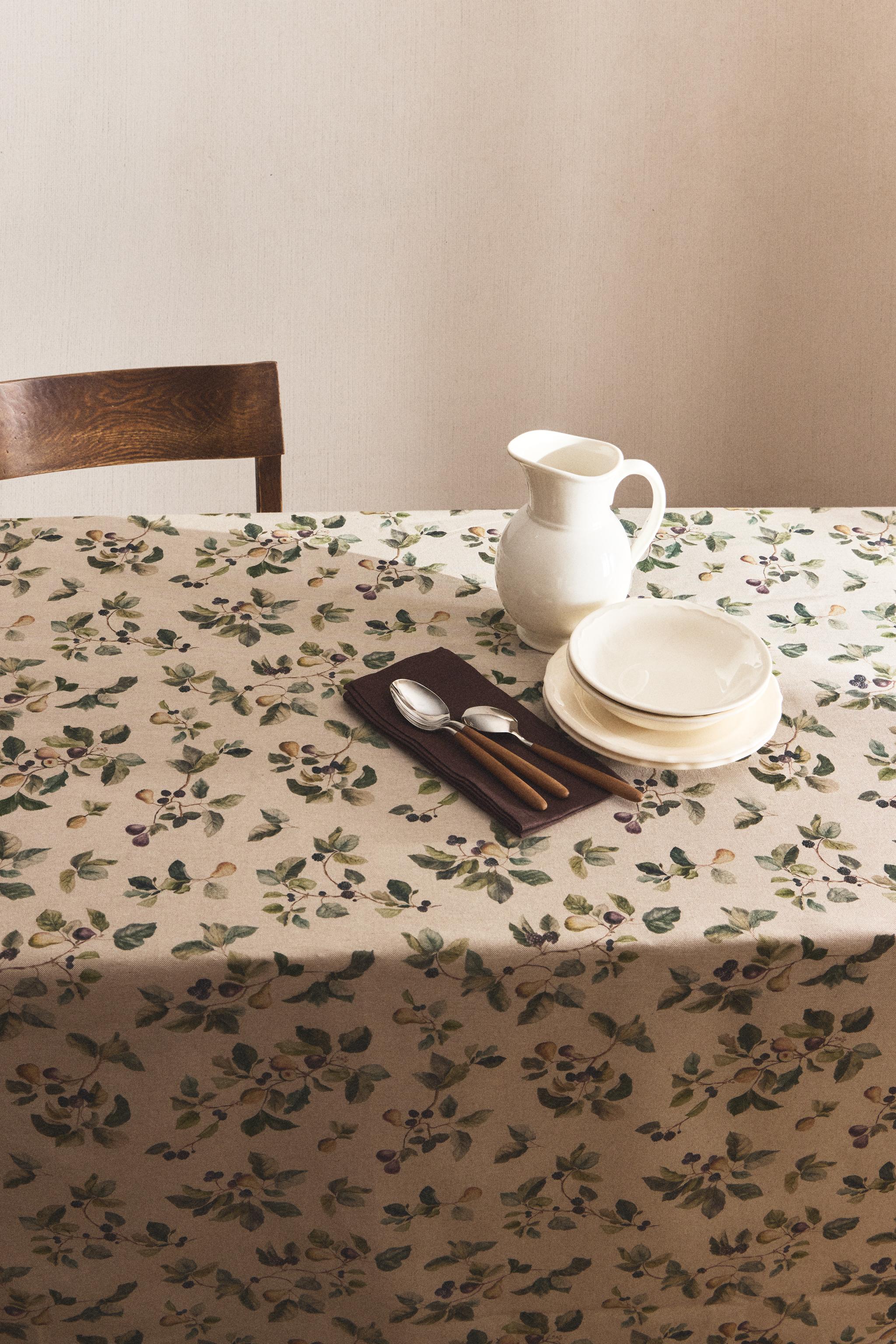 FRUIT PRINT TABLECLOTH