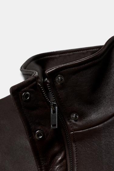 BLOUSON BOMBER EN CUIR AVEC ÉPAULETTES ZW COLLECTION LIMITED EDITION - Marron foncé de Zara - Image 5