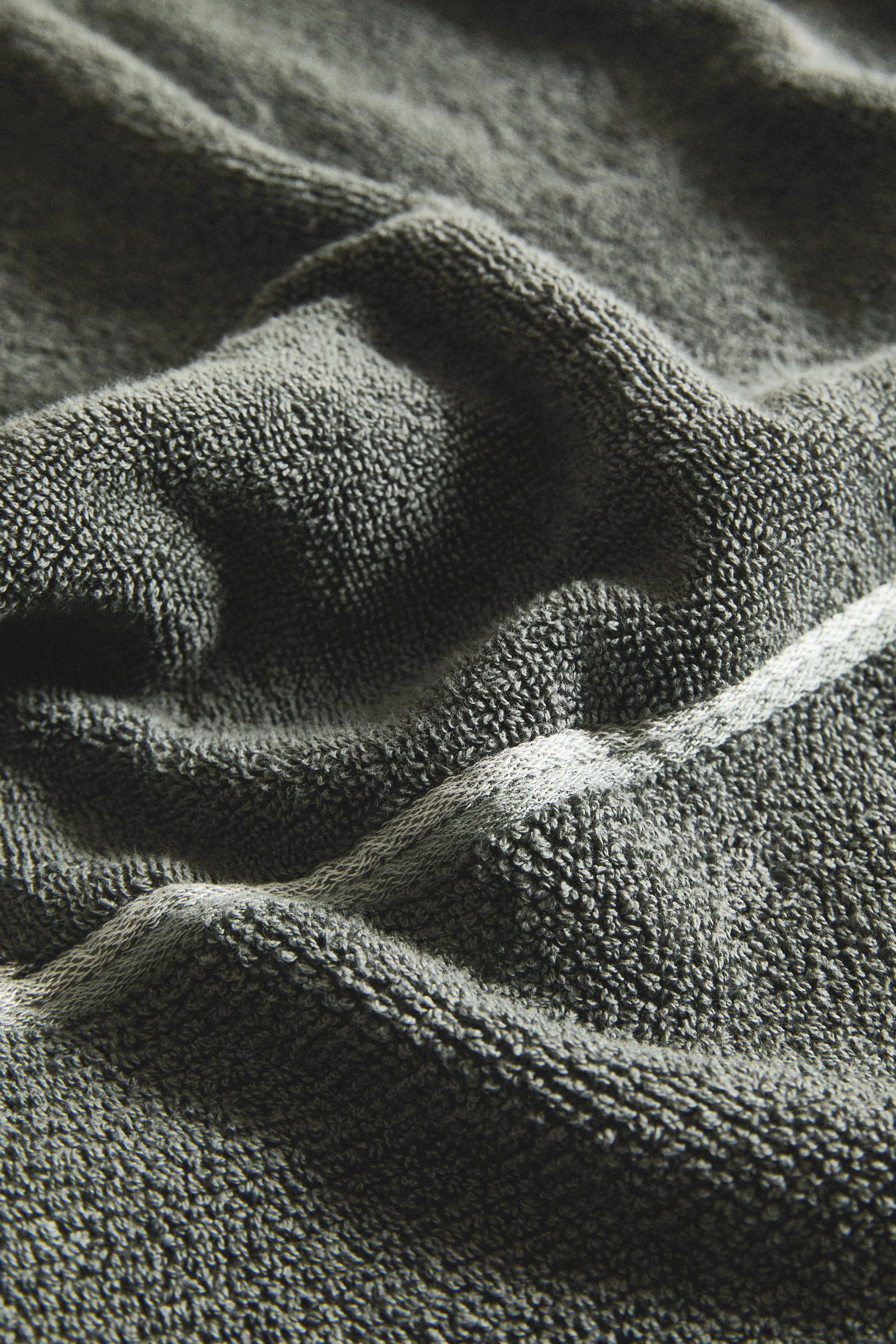 RICE STITCH BORDER BATH TOWEL