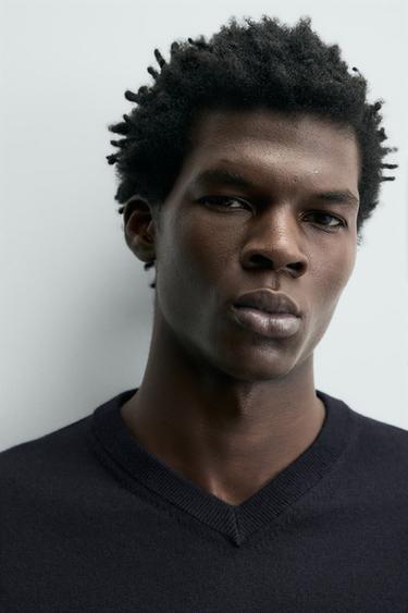 كنزة مزيج قطني - بحري الخاص بـ Zara