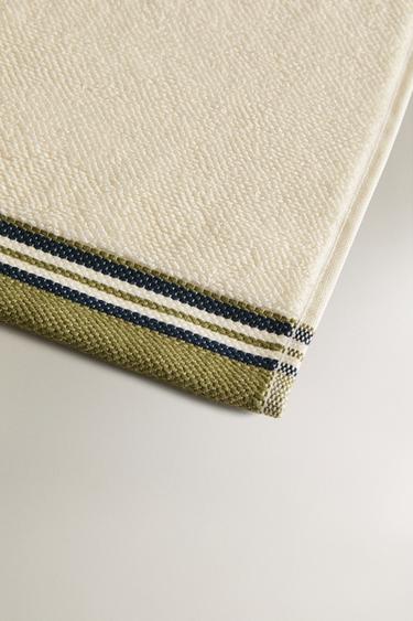 SERVIETTE DE BAIN POINT DE RIZ BORDURE - Ivoire de Zara - Image 2