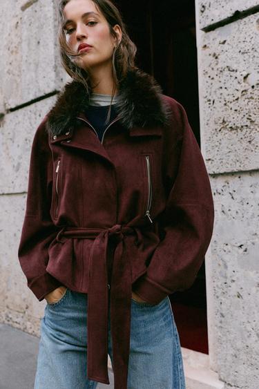 CAZADORA CINTURÓN CUELLO EFECTO PELO - Berenjena de Zara