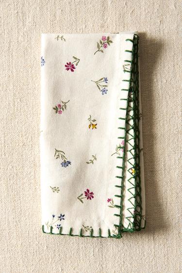 PACK OF FLORAL PRINT NAPKINS (PACK OF 2) - White by Zara