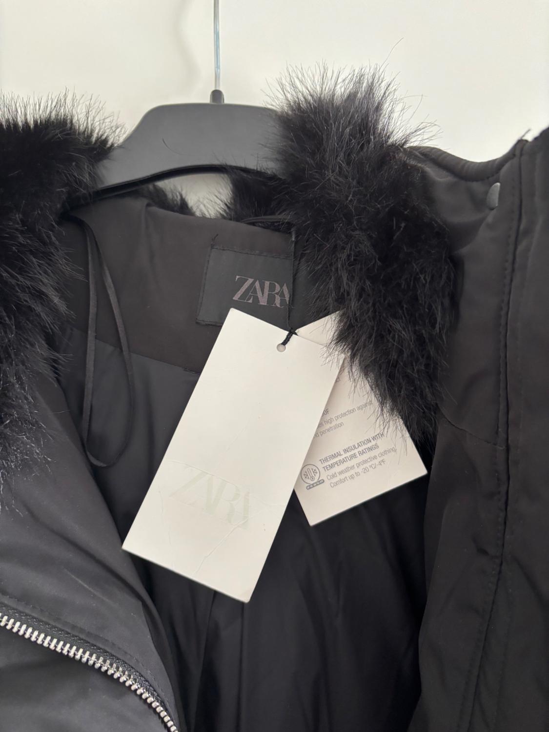 WATER-REPELLENT WINDPROOF QUILTED JACKET WITH FAUX FUR HOOD - Image 3