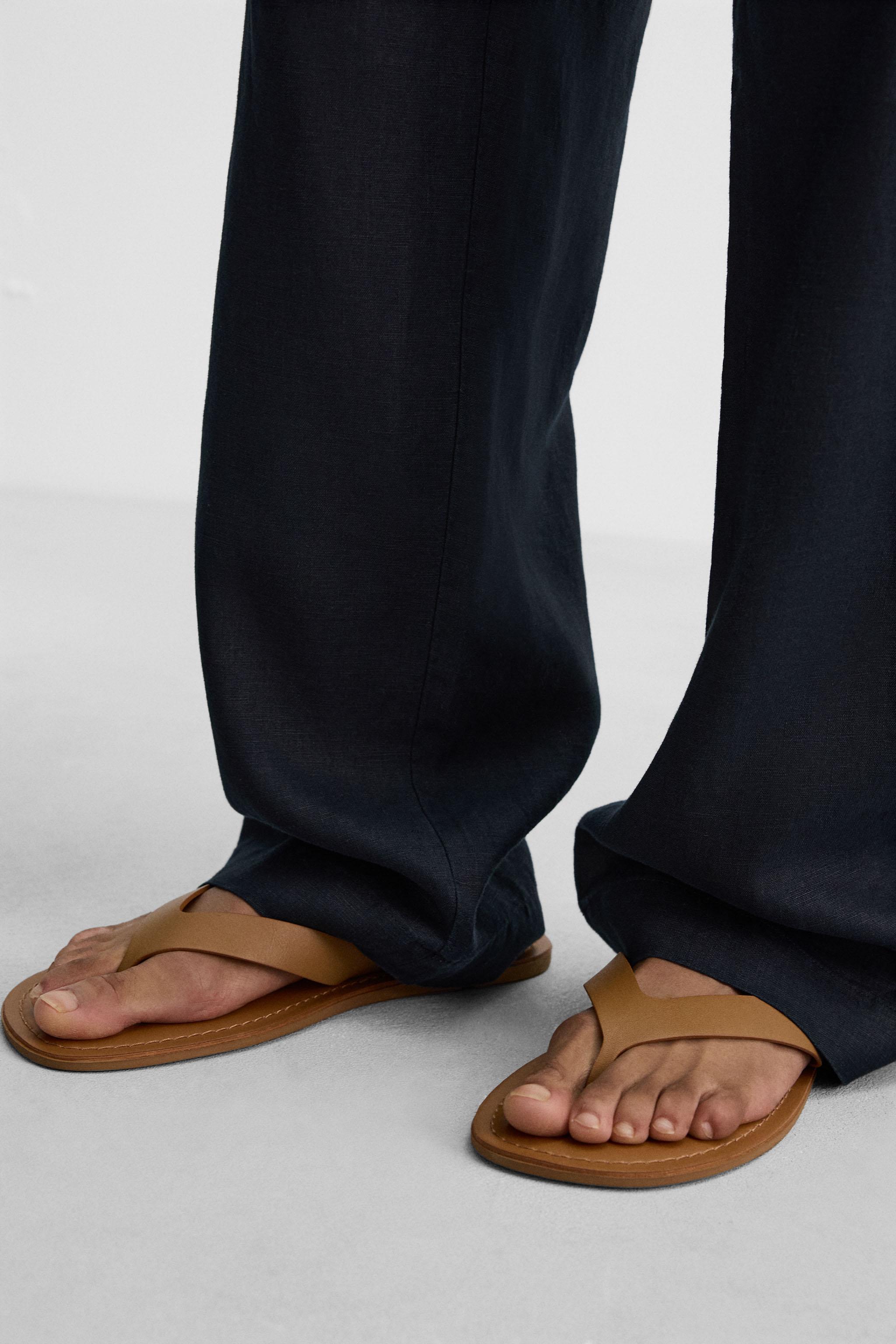 SANDALES EN CUIR À BRIDES