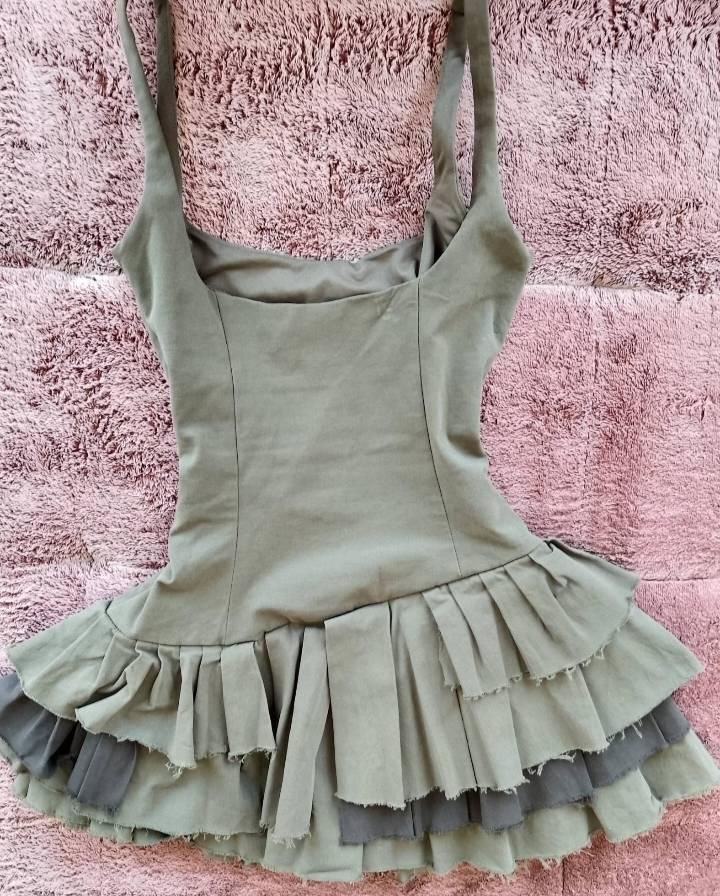 PLAYSUIT DRESS WITH CONTRAST BOX PLEATS - Image 2