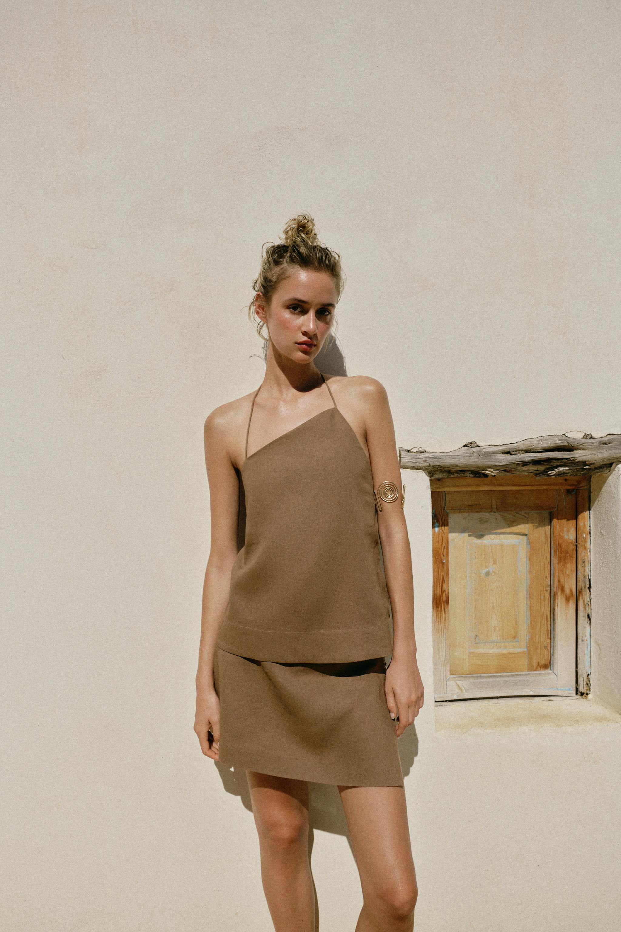 BONCUKLU KETEN HALTER TOP - Görsel 2