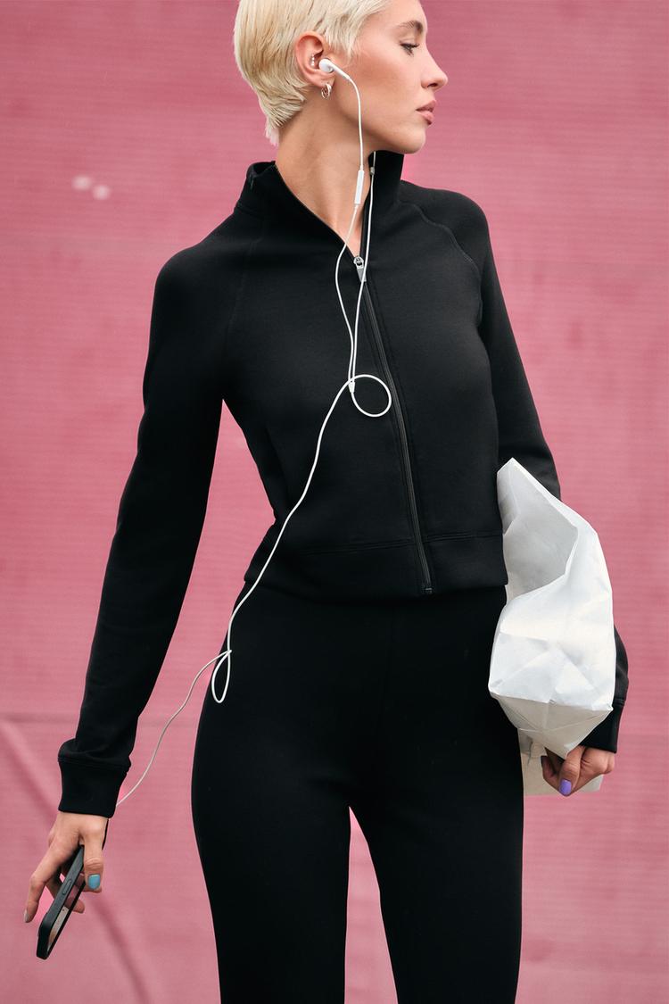 FITTED ZIP-UP JACKET