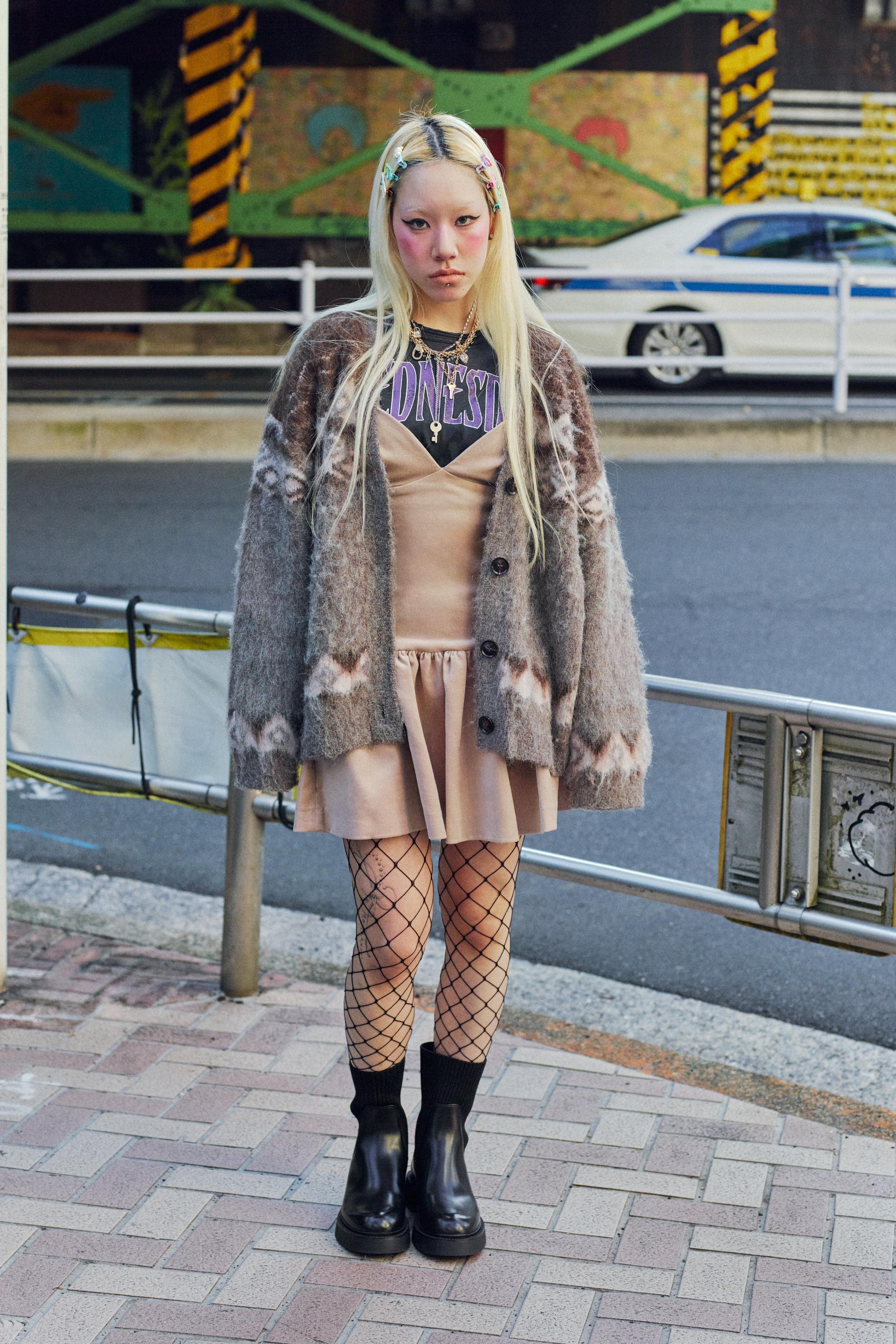 zara スカーフ付きショート丈ワンピース ベルベットスカーフ付きショート丈ワンピース - ブラック | ZARA Japan