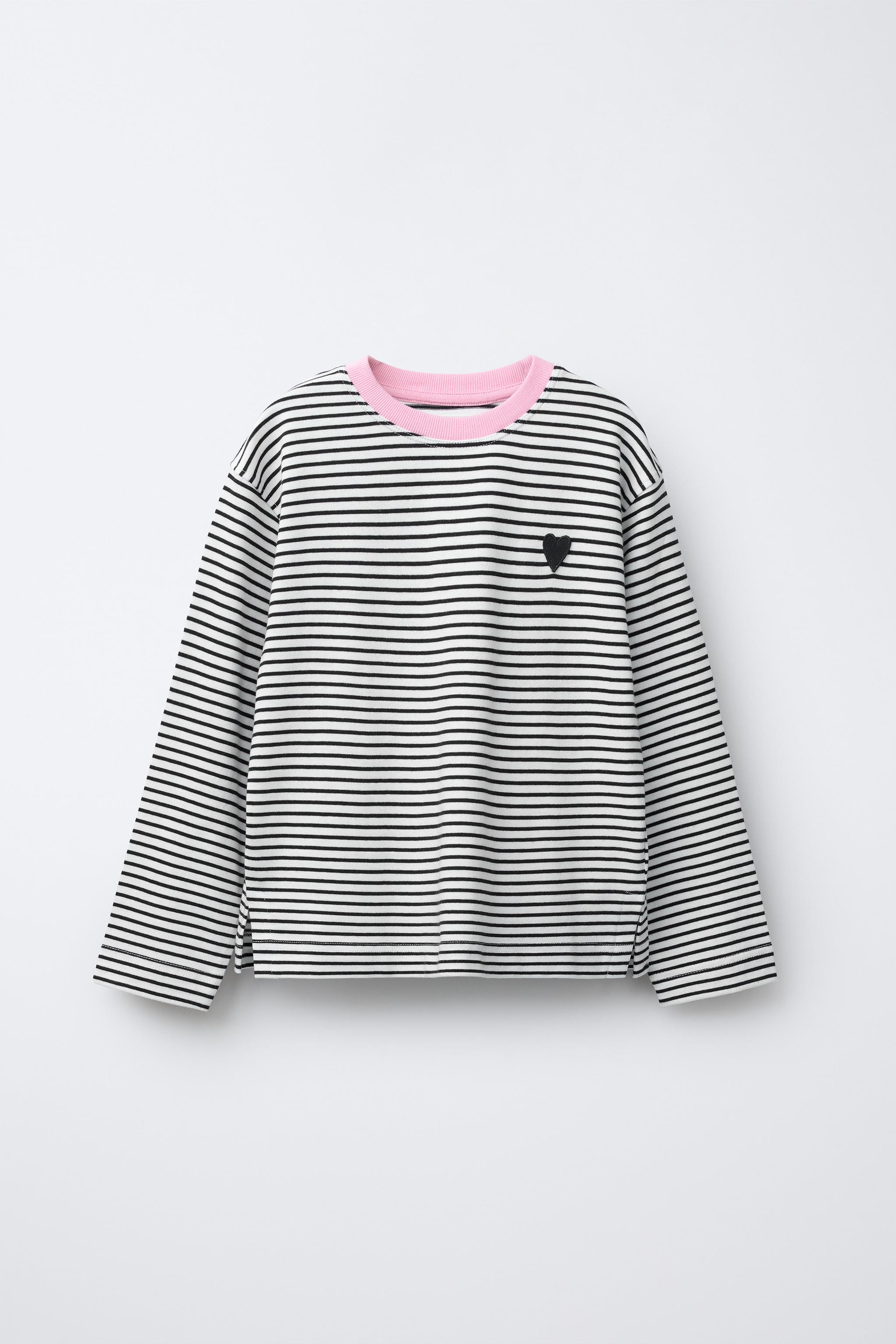 T-SHIRT À RAYURES AVEC CŒUR BRODÉ