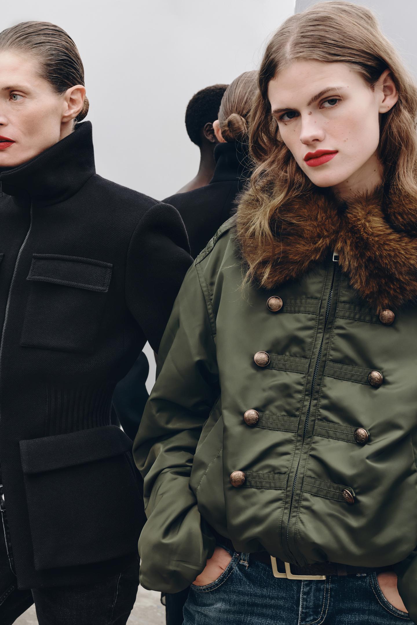 Женская куртка Zara Nylon Bomber with Faux Fur Collar ZW Collection, цвет: Зелёный — фото 7