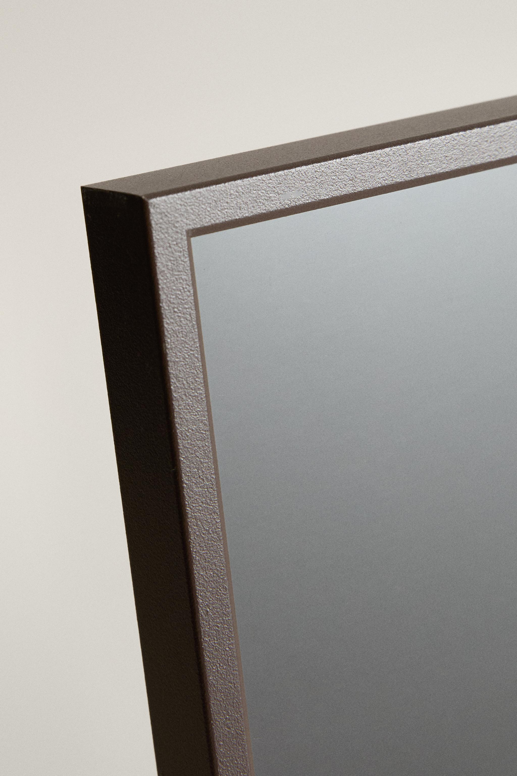 METAL PICTURE FRAME WITH MAT