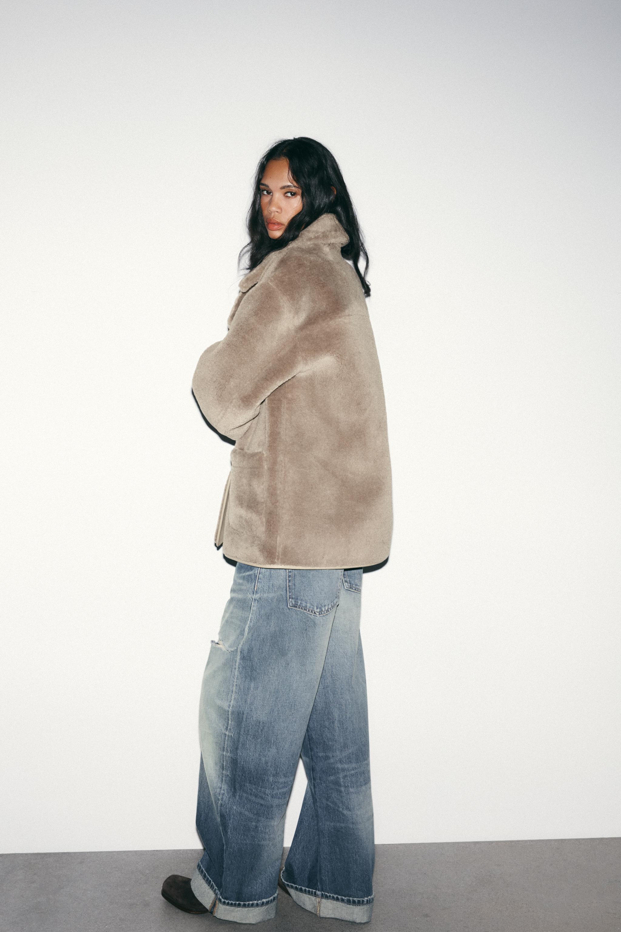 REVERSIBLE DOUBLE-FACED COAT