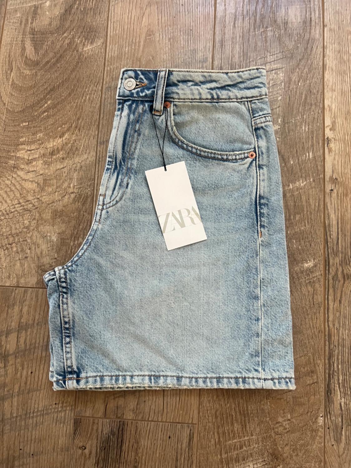 TRF MID-RISE DENIM SHORTS - Image 4
