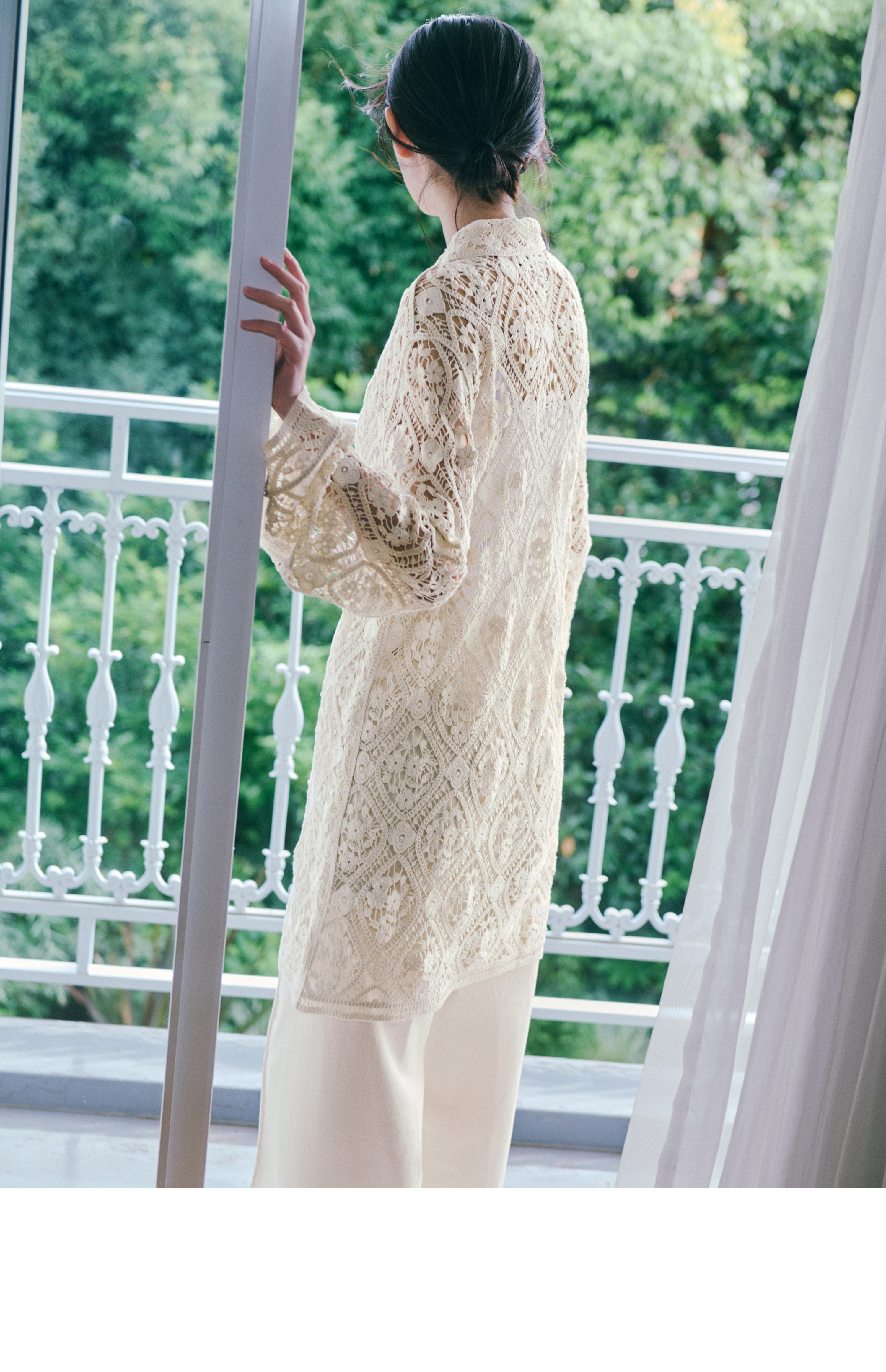 新作⭐︎ZARA ベルト テクスチャー ベスト XS ブラック ゴールドボタン ZARA - ザラ ZARA スカート タイト スリット ゴールドボタン XS