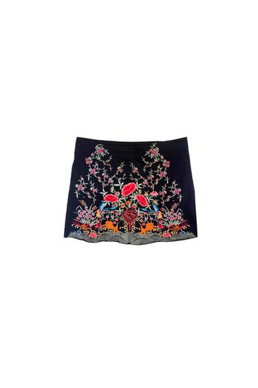 EMBROIDERED BLACK MINI SKIRT