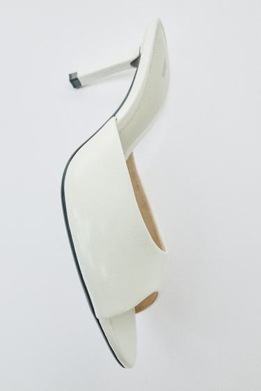 LEATHER MULE HEELED SANDALS — Off White 1